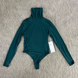 NWT Lululemon Nulu Turtleneck Bodysuit small